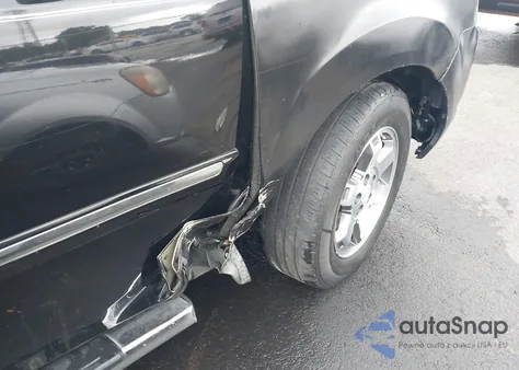 2010 Honda Pilot Touring from USA, damaged, VIN 5FNYF3H96AB011738